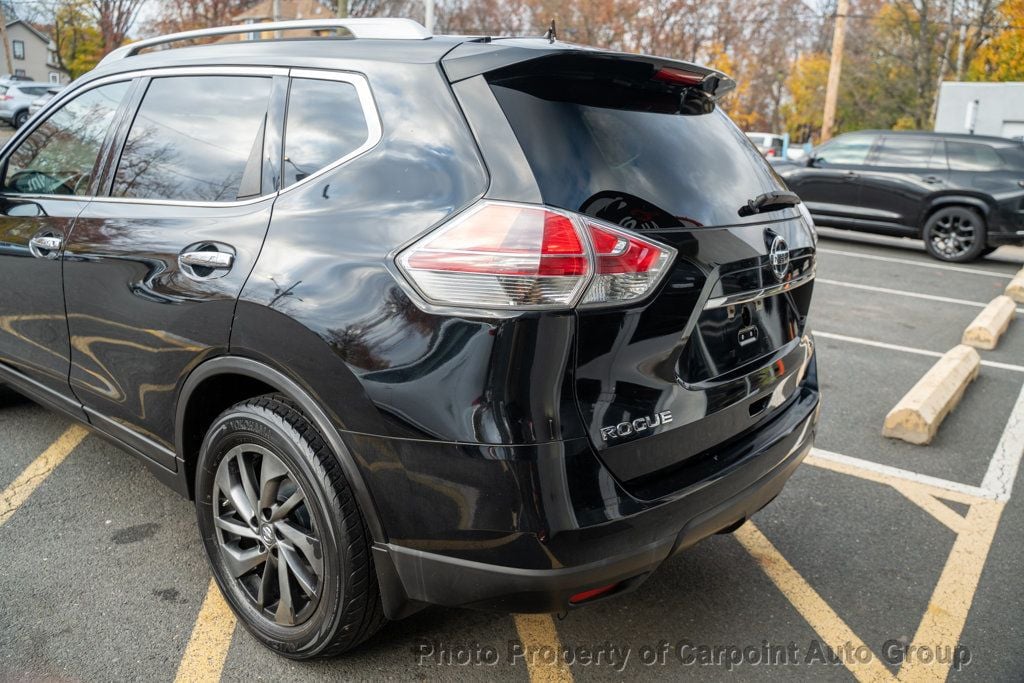 2015 Nissan Rogue S photo 3