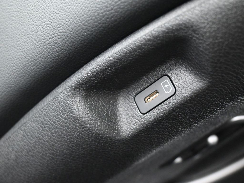 2023 Kia Sportage photo 37