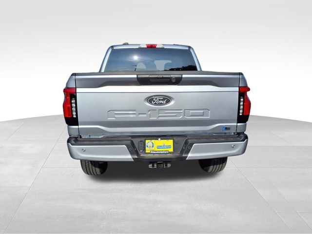 2025 Ford F-150 Lightning photo 5