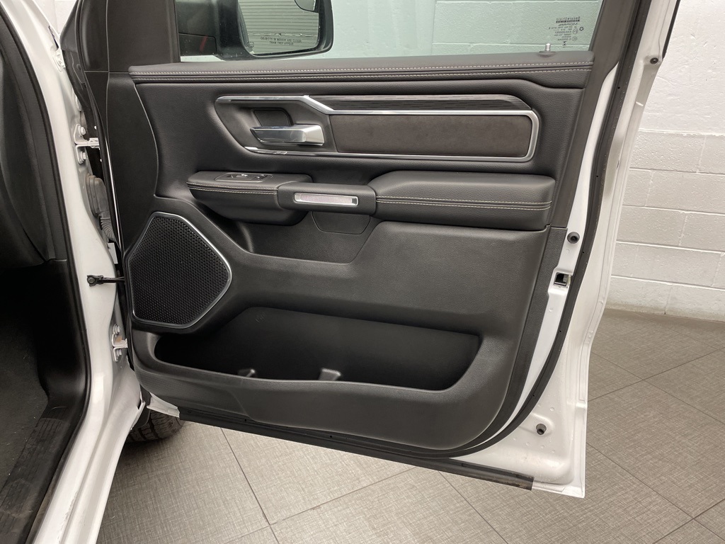 2024 Ram 1500 Laramie photo 23
