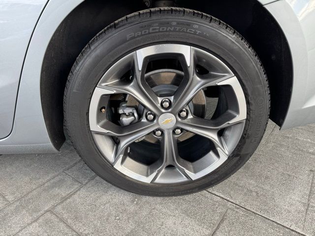 2024 Chevrolet Malibu 1LT photo 3