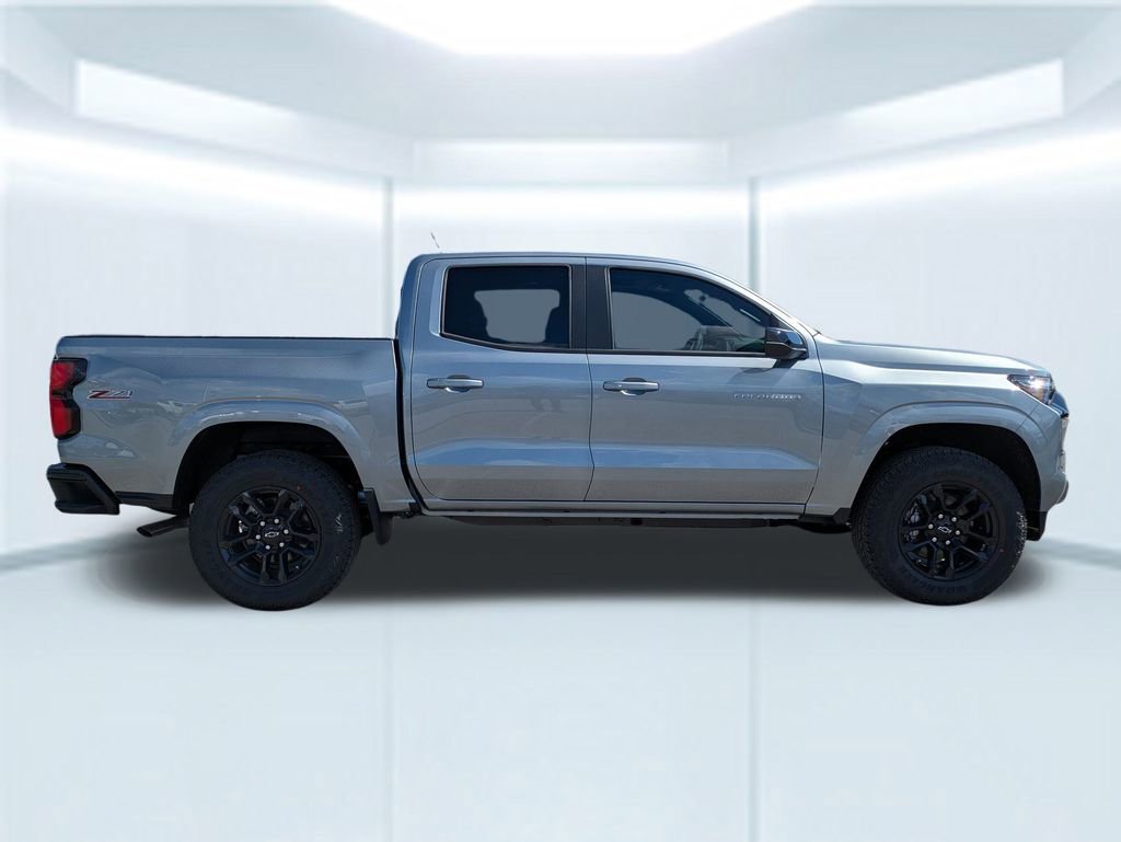 2025 Chevrolet Colorado Z71 photo 6