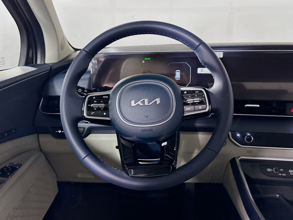 2026 Kia Carnival SX photo 13