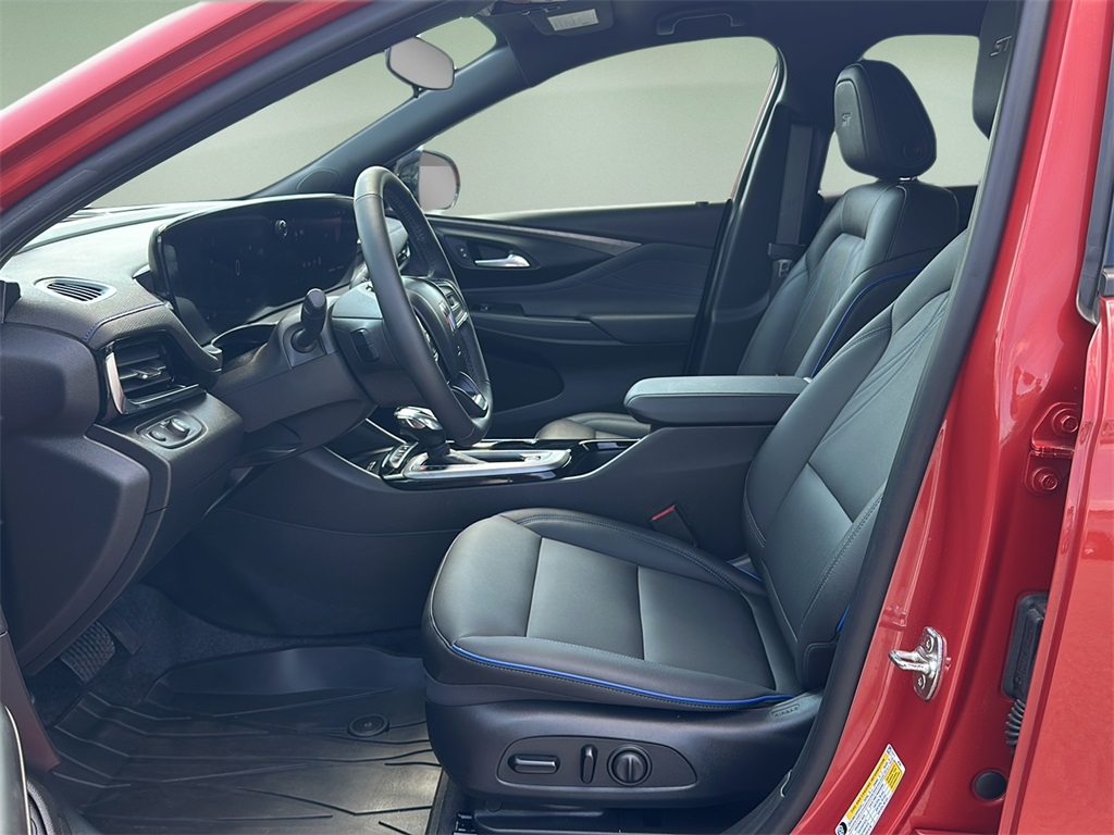 2024 Buick Envista ST photo 3