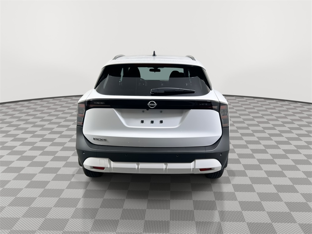 2026 Nissan Kicks SV photo 7
