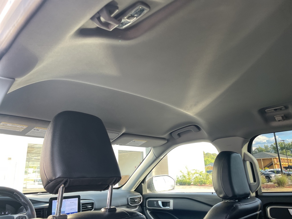 2020 Ford Explorer XLT photo 5