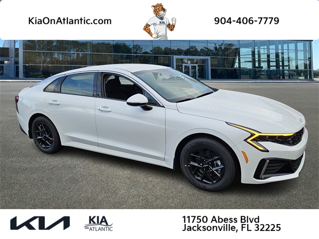 New 2025 Snow White Pearl Kia LXS FWD image 1