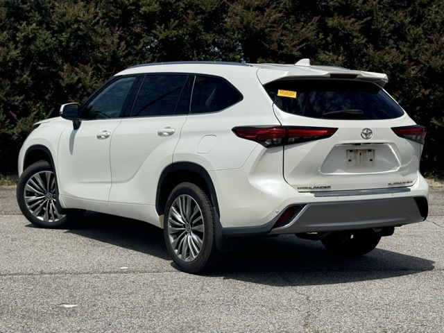 2021 Toyota Highlander Platinum photo 4