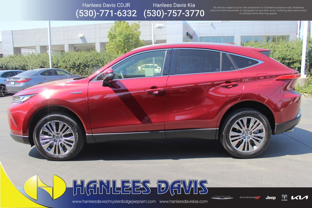 2021 Toyota Venza XLE photo 3