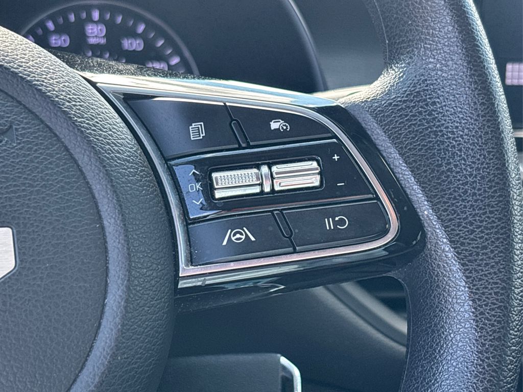 2022 Kia Forte LXS photo 25