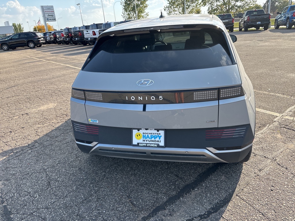 2022 Hyundai Ioniq 5 SE photo 4