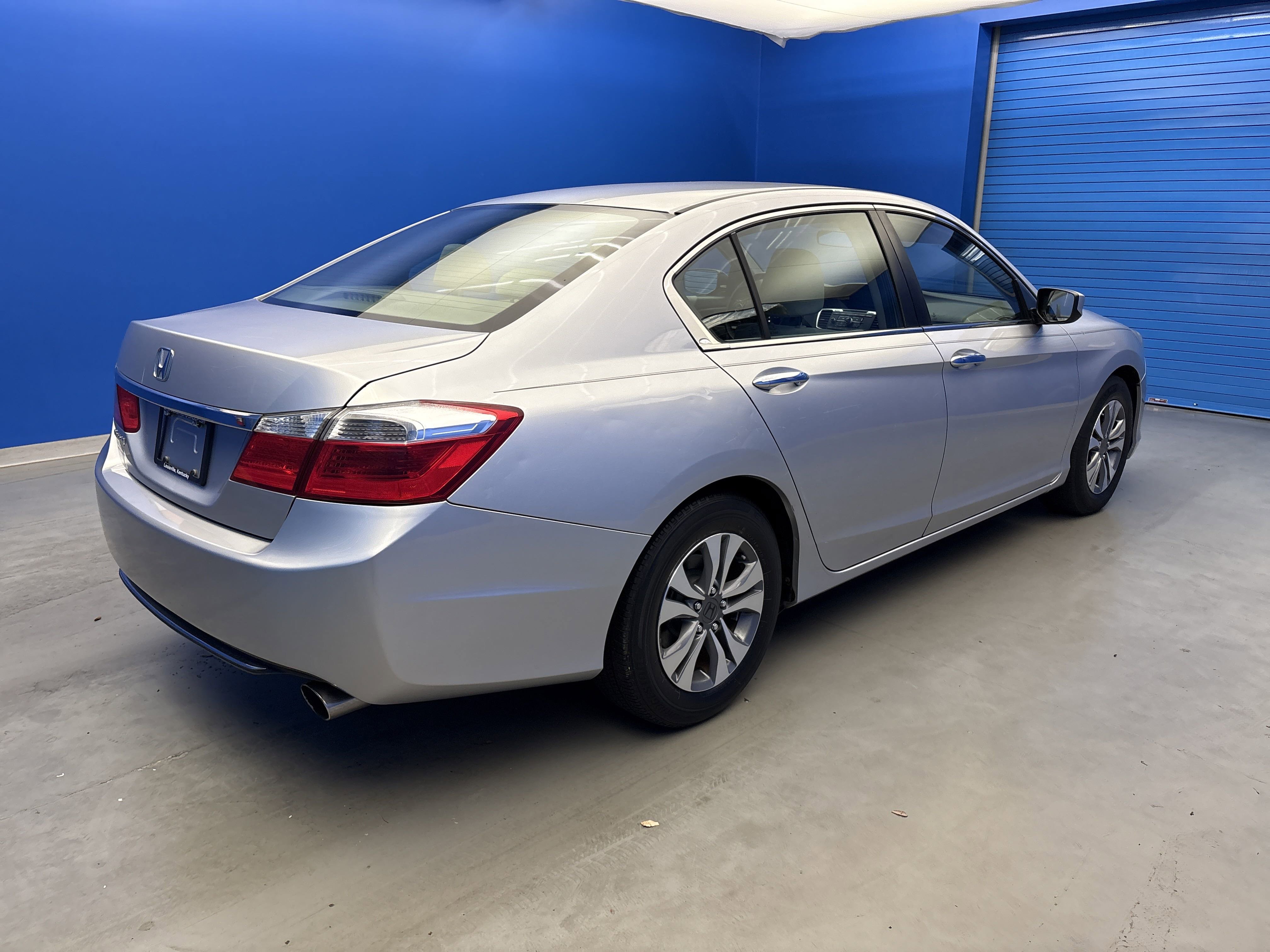 2013 Honda Accord LX photo 7