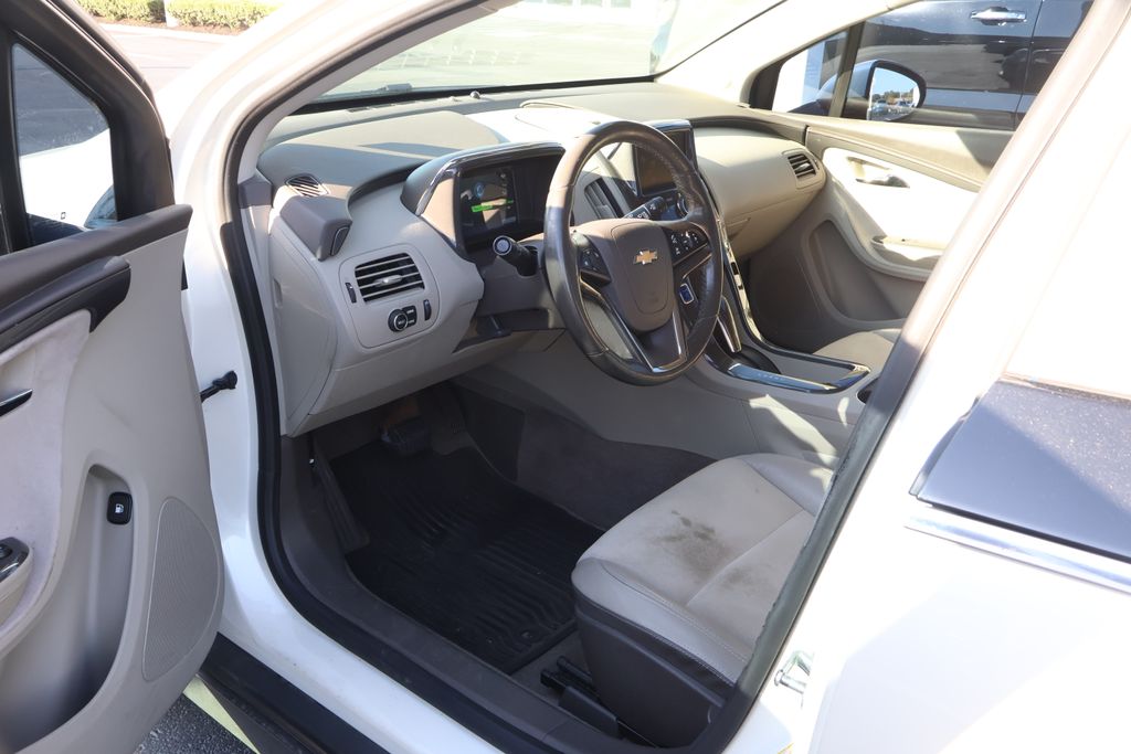 2014 Chevrolet Volt Base photo 10