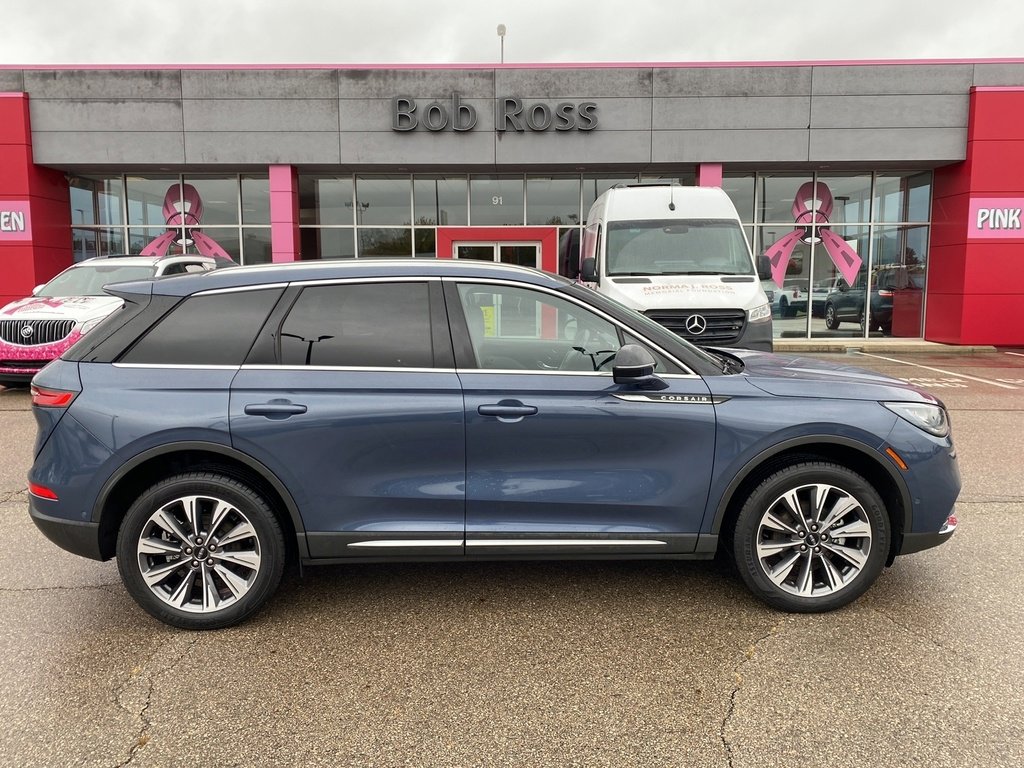 2022 Lincoln Corsair Reserve's photo