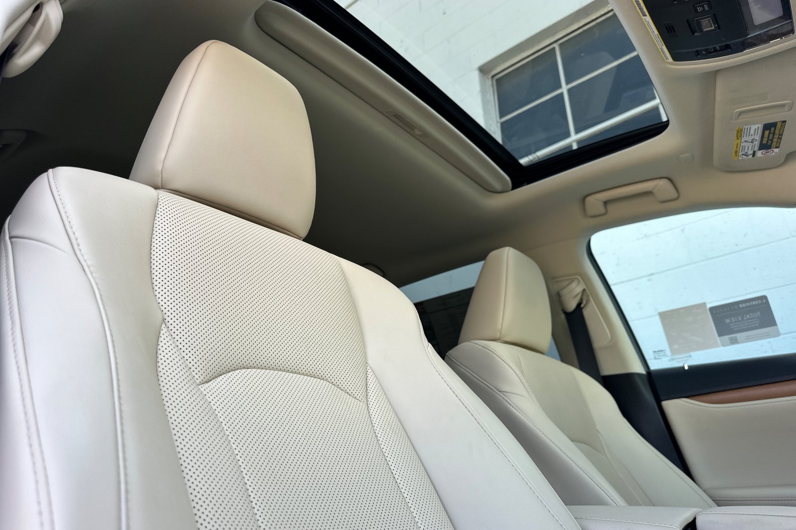 2022 Lexus RX 450h photo 16