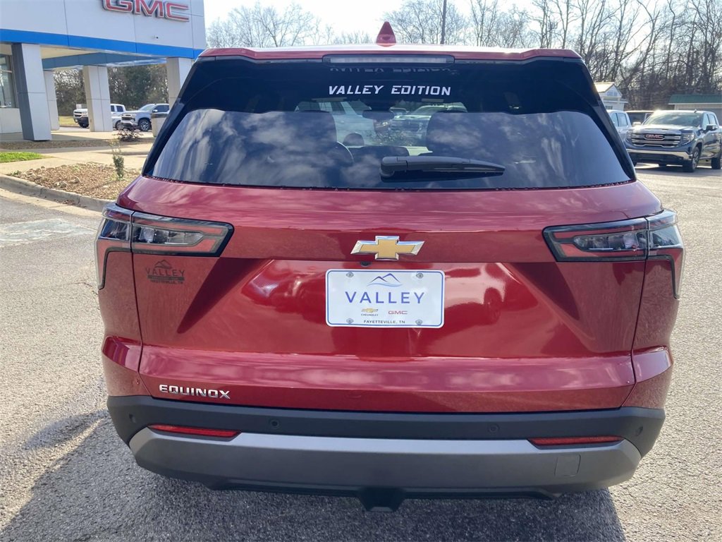 2026 Chevrolet Equinox LT photo 4