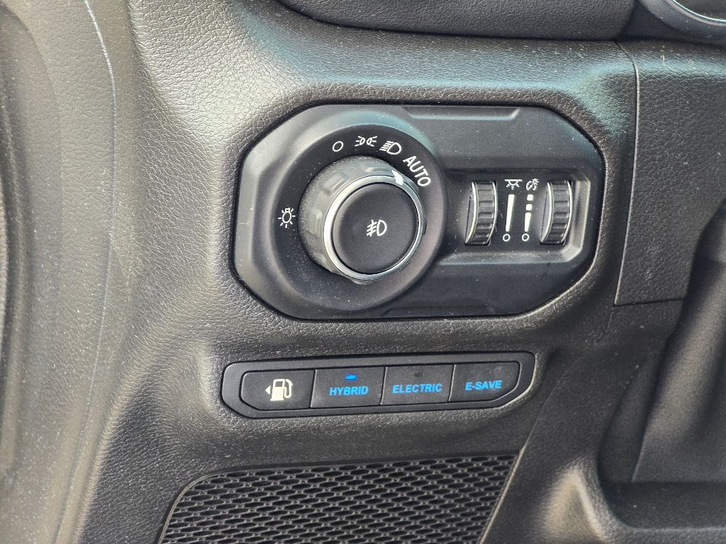 2021 Jeep Wrangler 4xe Unlimited Sahara photo 7