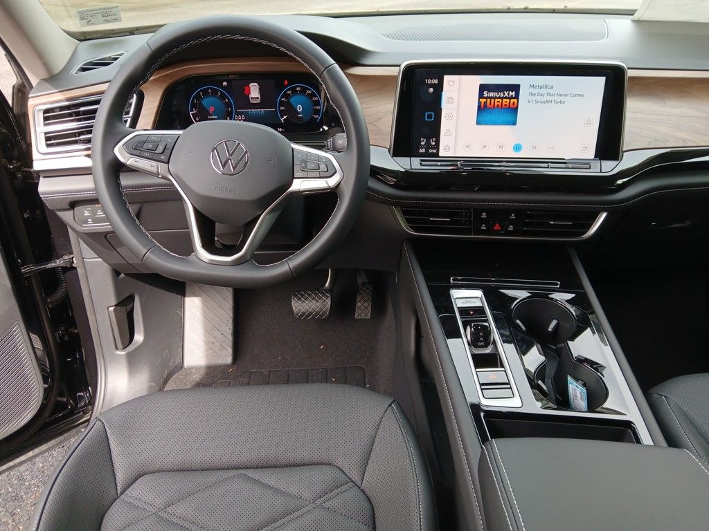 2025 Volkswagen Atlas SE Technology photo 4