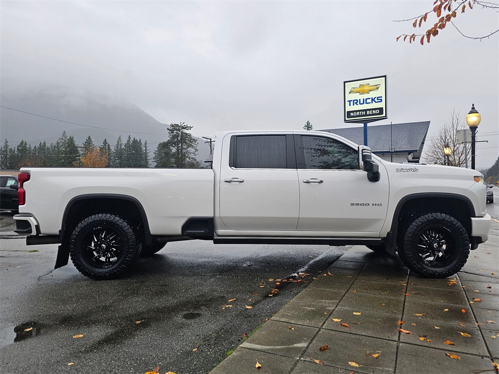 2021 Chevrolet Silverado 3500HD High Country photo 4