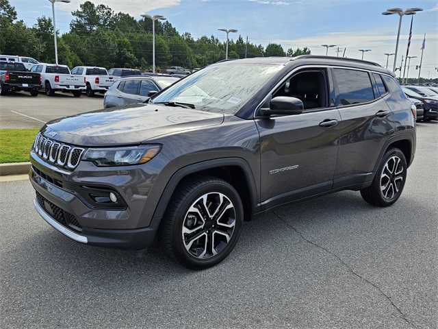 2024 Jeep Compass Limited photo 3