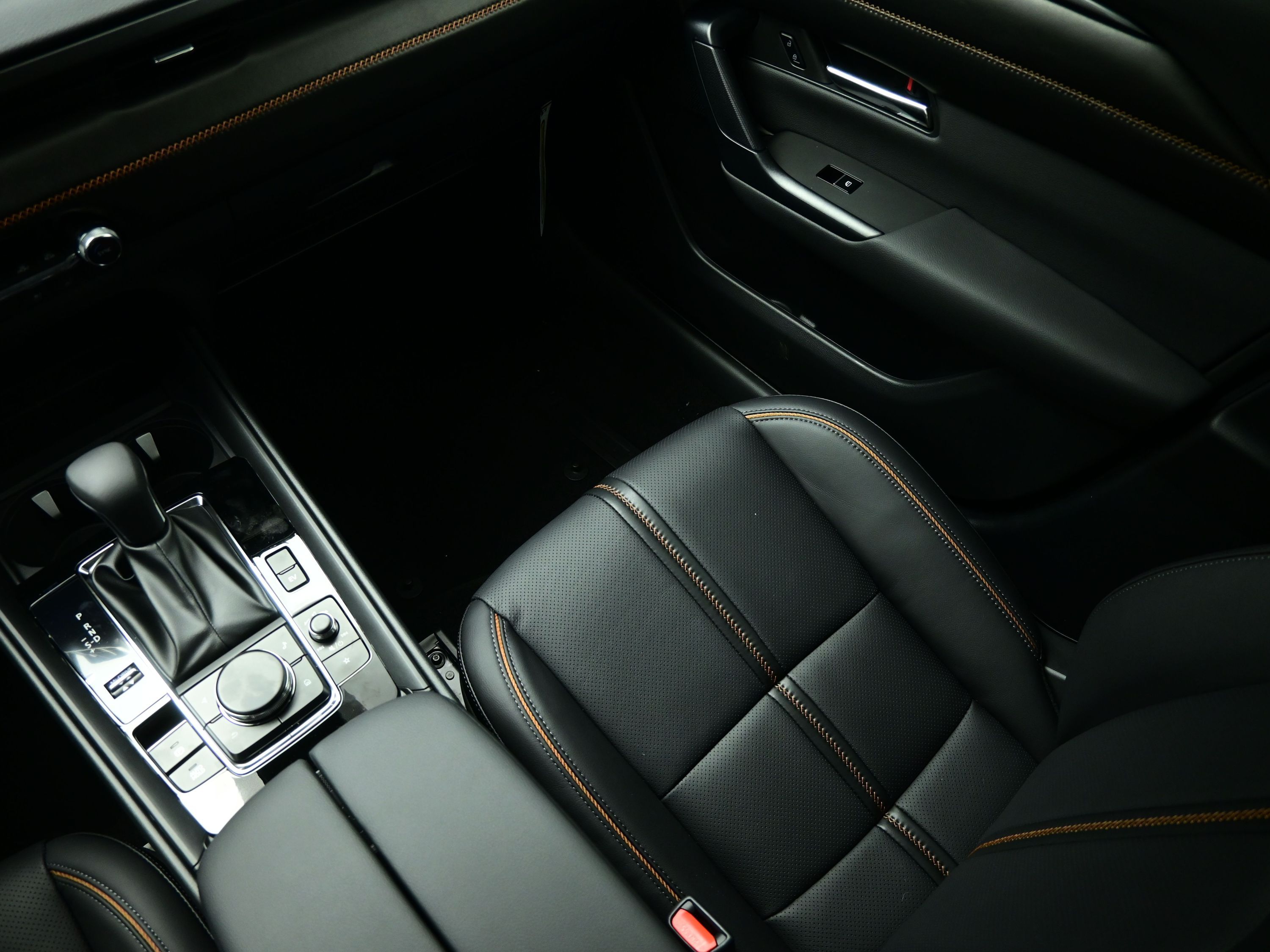 2025 Mazda CX-50 Premium Plus photo 8
