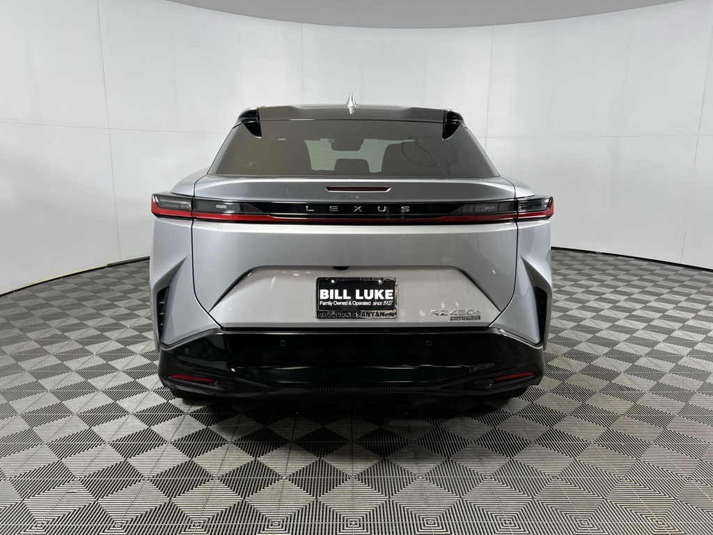 2023 Lexus RZ 450e Luxury photo 5