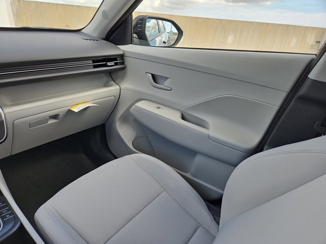 2026 Hyundai Kona SEL photo 8