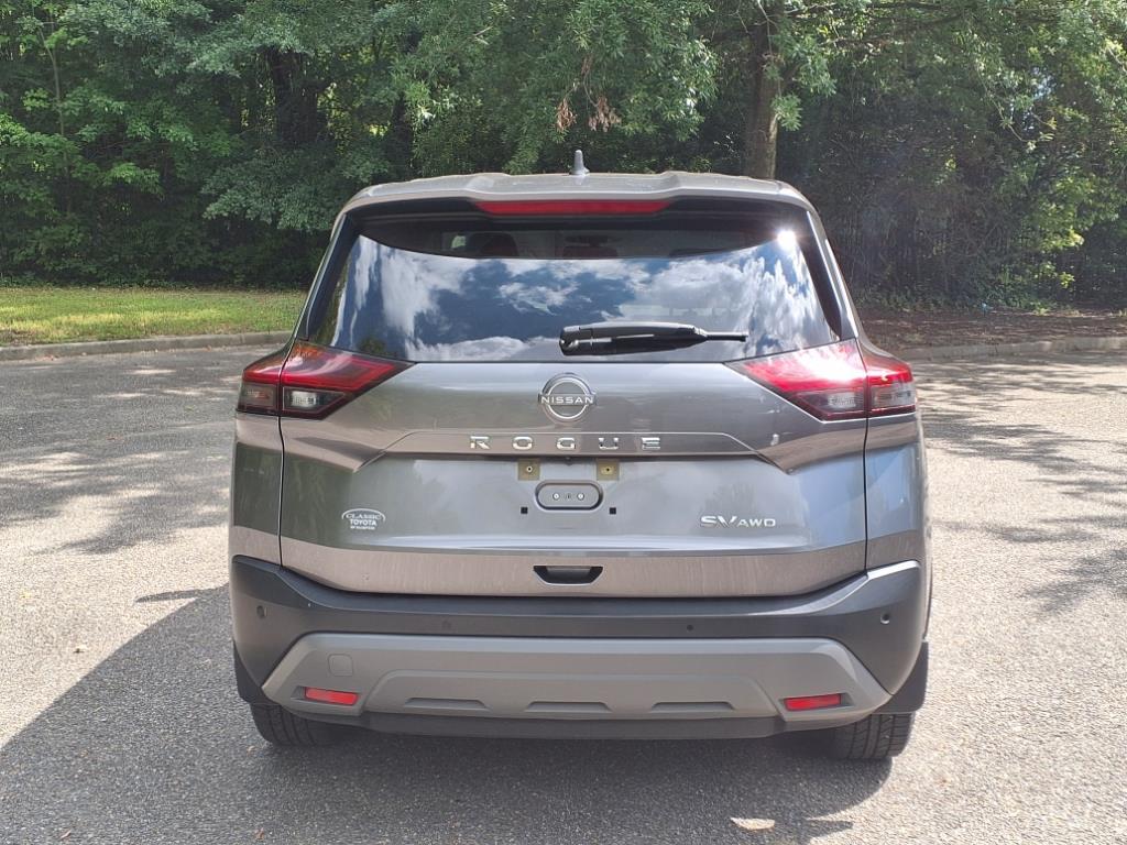 2023 Nissan Rogue SV photo 6