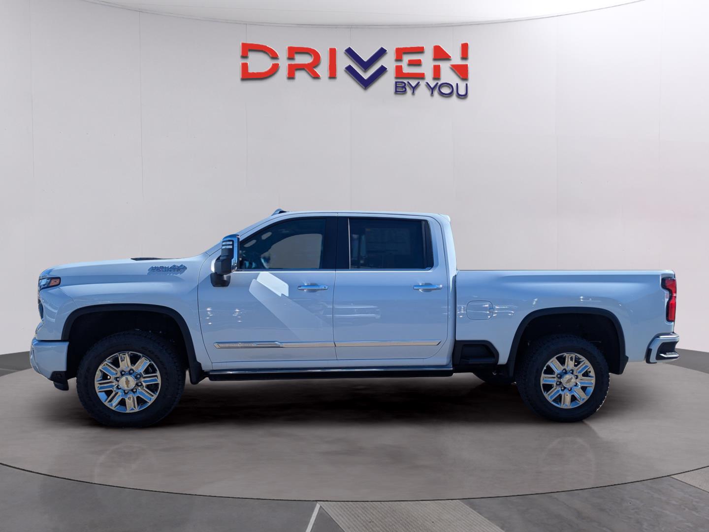 2026 Chevrolet Silverado High Country photo 2
