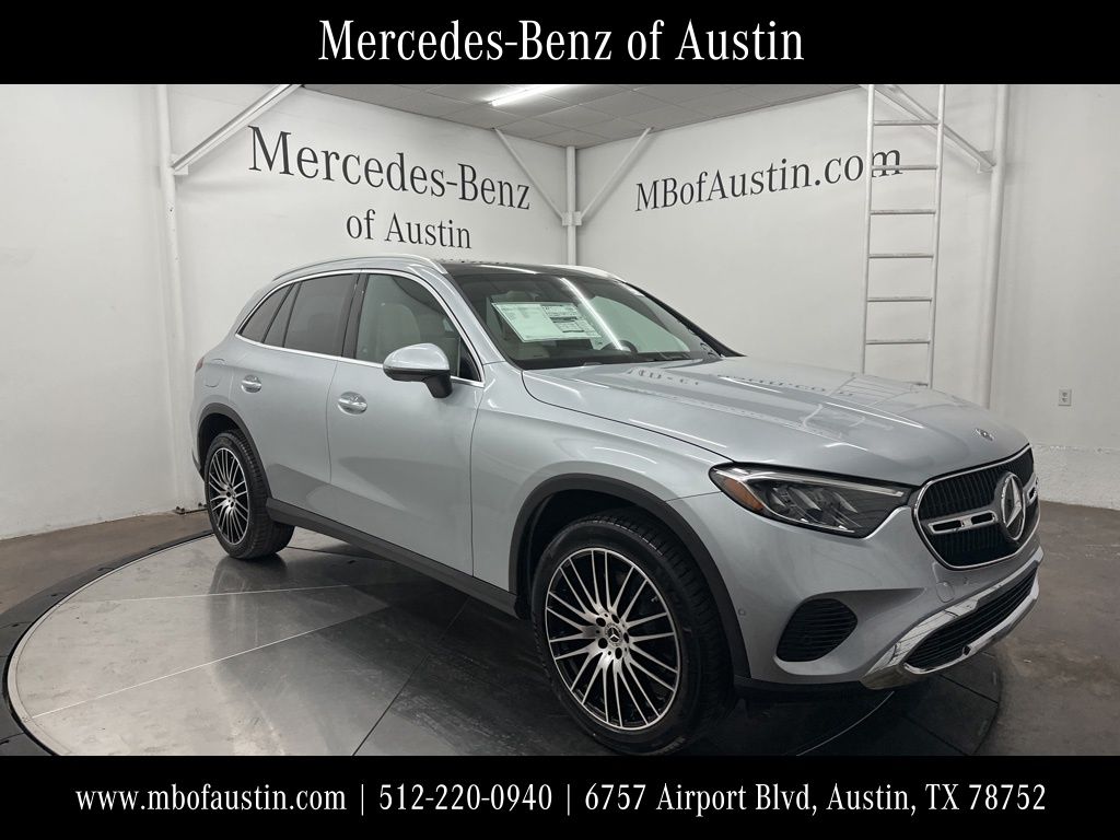 2026 Mercedes-Benz GLC Base's photo