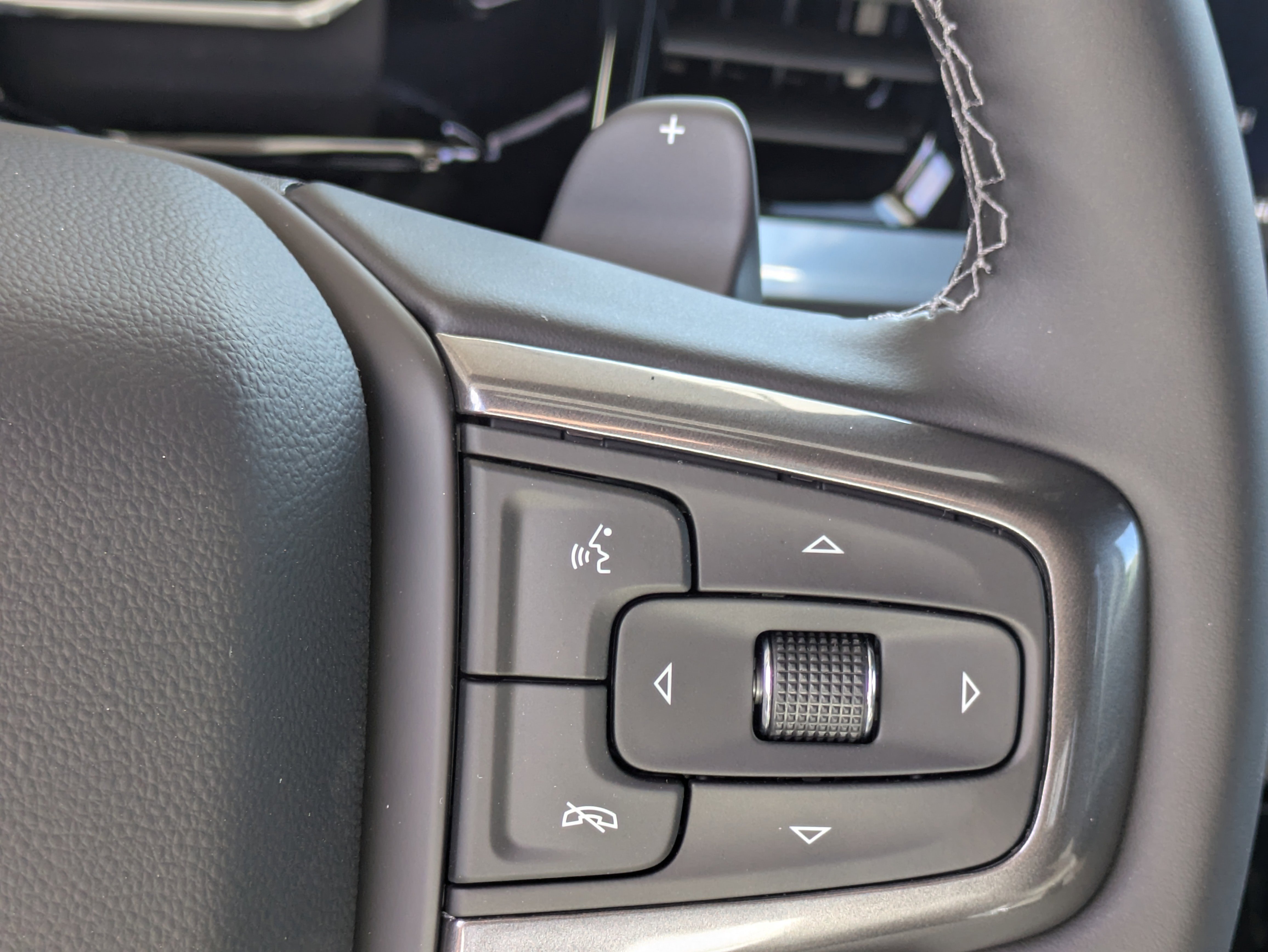 2026 Chevrolet Silverado 1500 High Country photo 3