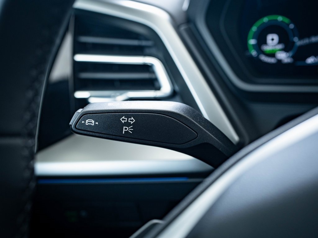 2024 Audi Q4 E-tron Premium Plus photo 26