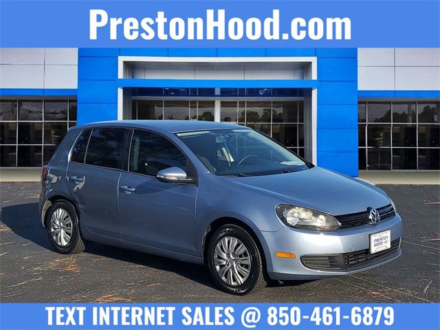 2011 Volkswagen Golf Base's photo