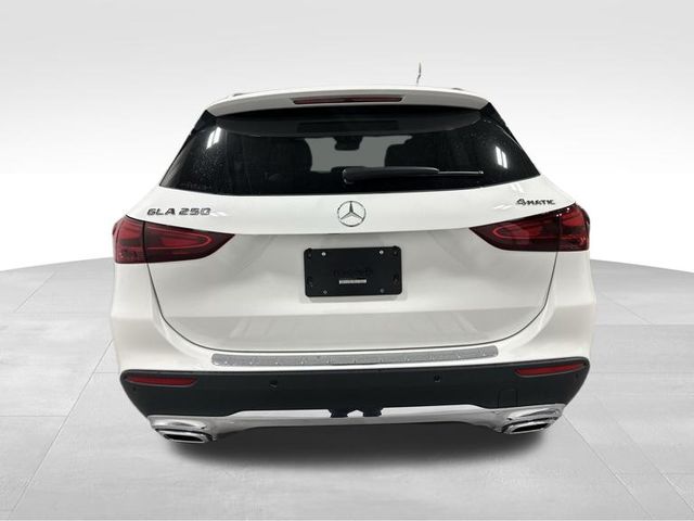 2026 Mercedes Benz GLA 250 4MATIC photo 3