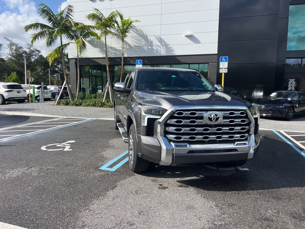 2022 Toyota Tundra 1794 Edition photo 2