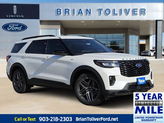 2026 Ford Explorer ST-LINE's photo