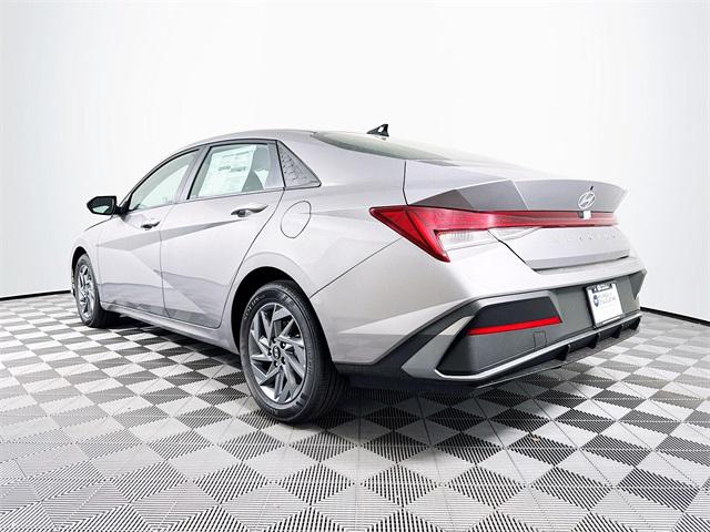2025 Hyundai Elantra Hybrid Blue photo 3