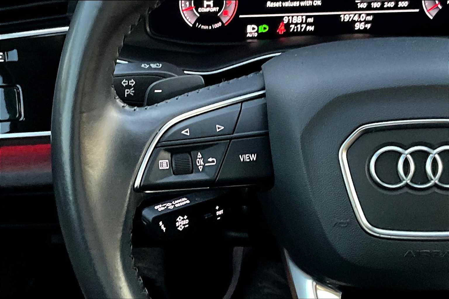 2019 Audi Q8 line Prestige photo 18
