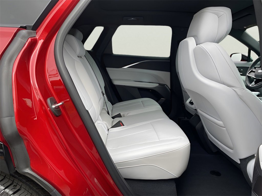 2024 Cadillac Lyriq Sport photo 17
