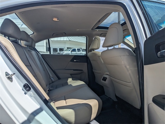 2015 Honda Accord Hybrid EX-L photo 13
