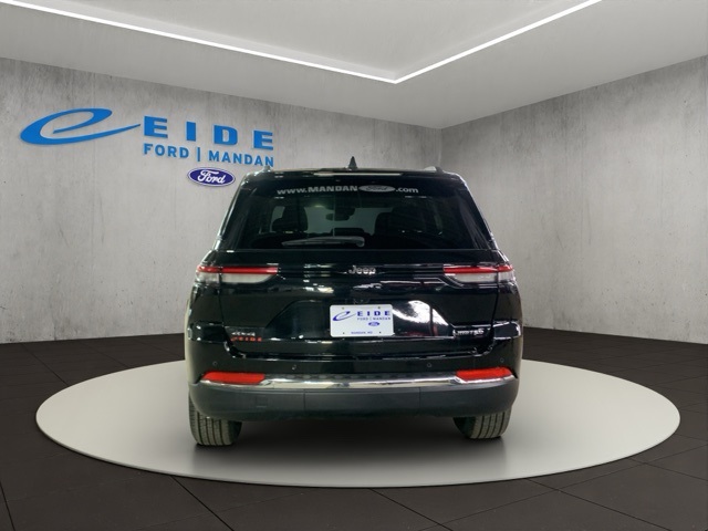 2023 Jeep Grand Cherokee Limited photo 4