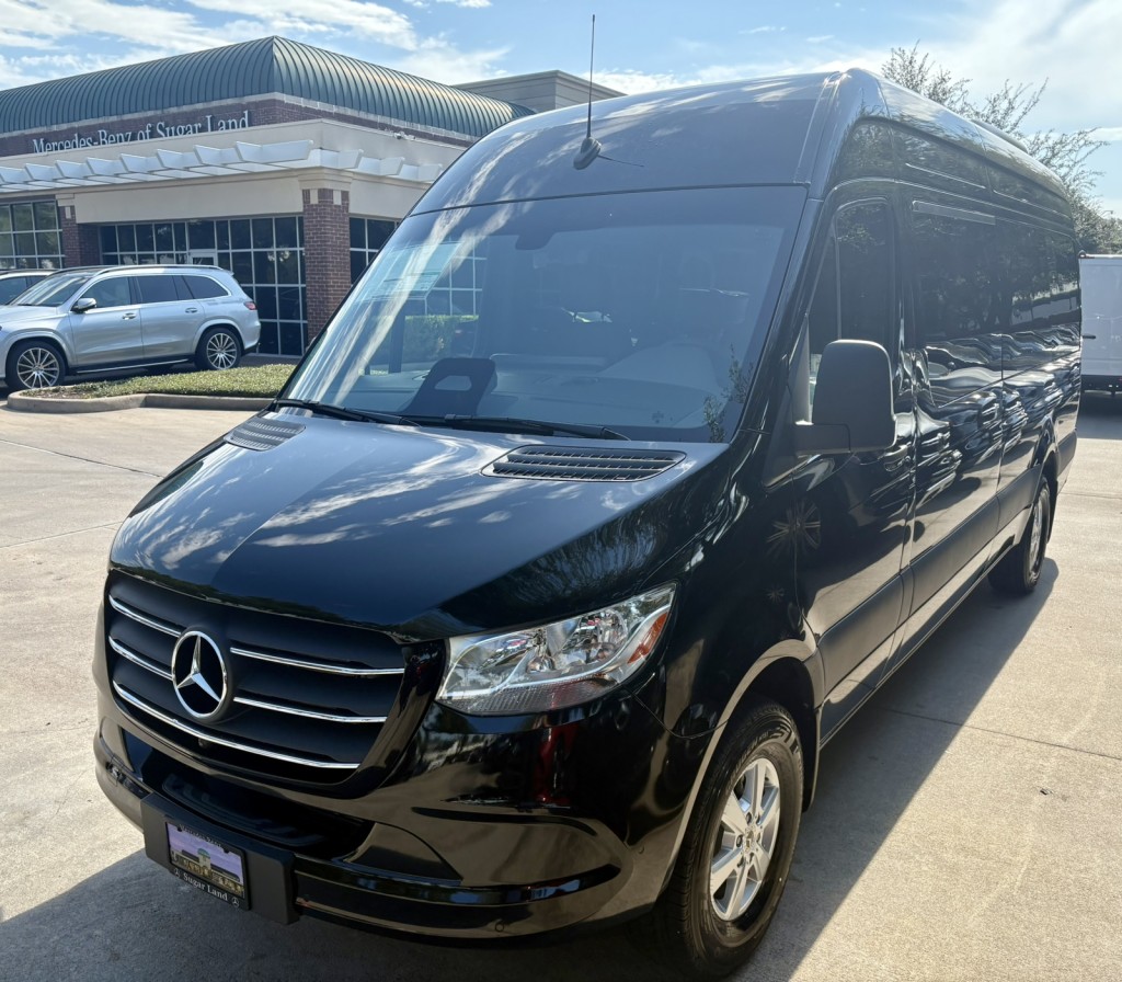 2026 Mercedes-Benz Sprinter Passenger Van Base's photo