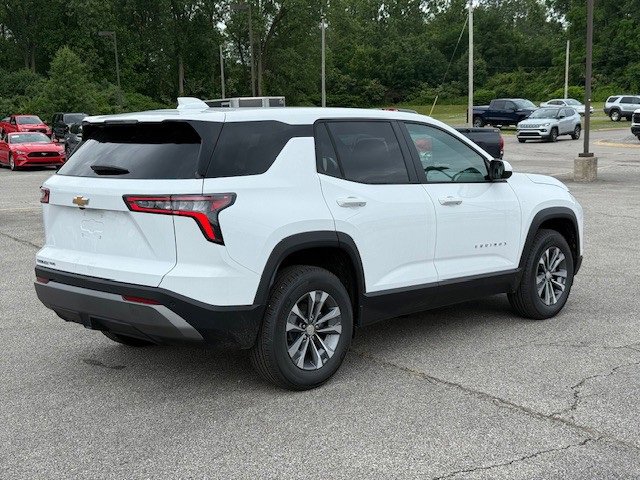 2026 Chevrolet Equinox LT photo 4