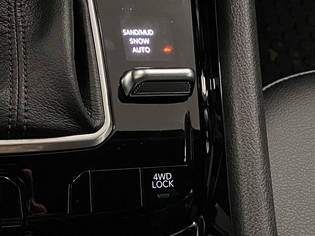 2025 Jeep Compass Latitude Altitude Special Edition photo 21