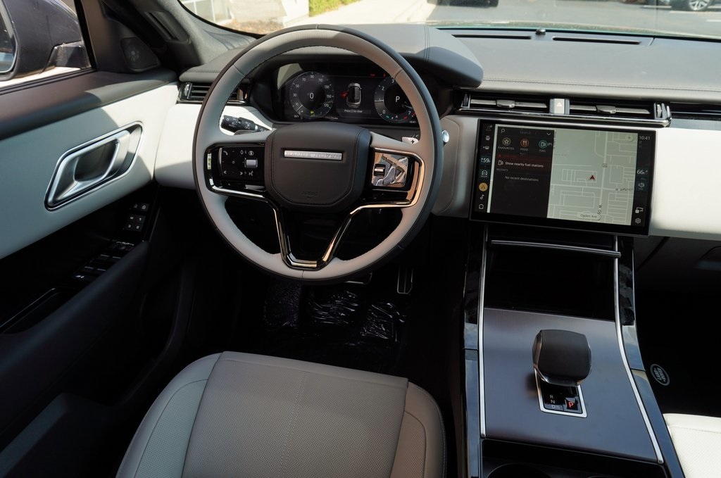 2026 LAND ROVER RANGE ROVER VELAR - Image 14