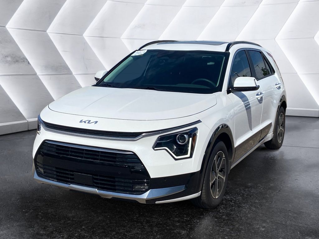 2025 Kia Niro SX photo 3