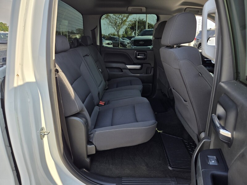 2018 Chevrolet Silverado 1500 LT photo 11