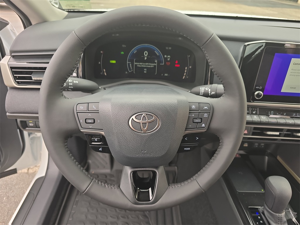 2025 Toyota Camry LE photo 16