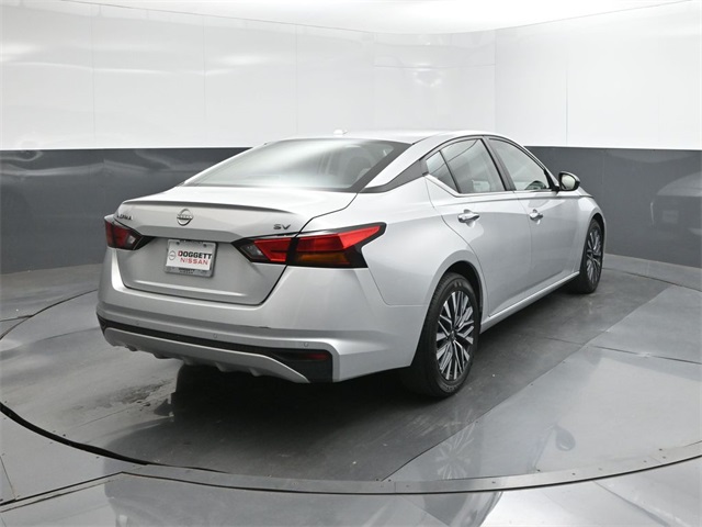 2024 Nissan Altima 2.5 SV photo 7