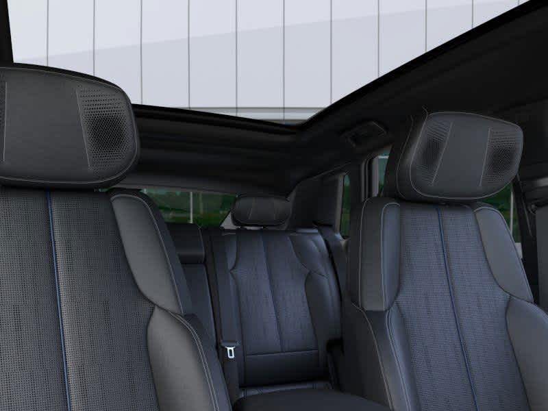 2026 Cadillac Lyriq photo 22
